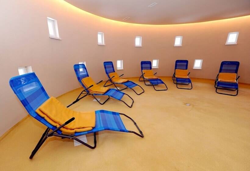 בית מלון כפרי Cingov