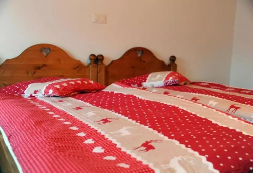 בית מלון כפרי De Ville