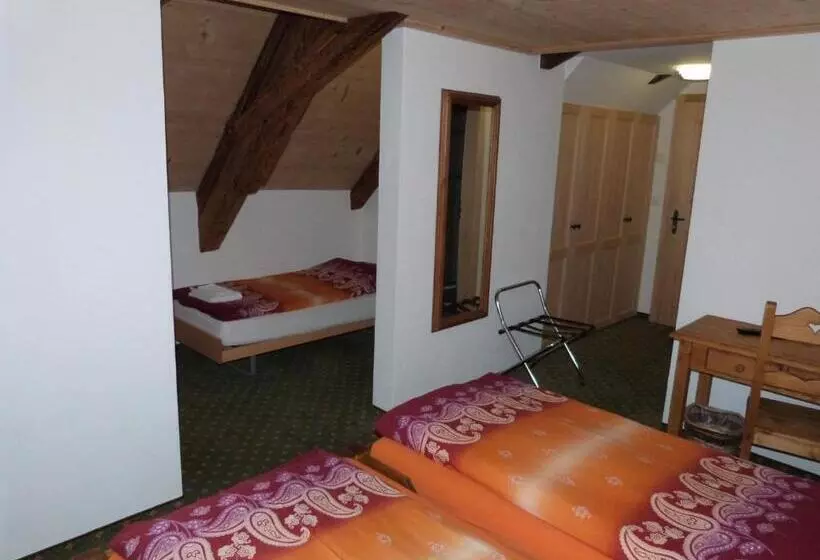 בית מלון כפרי De Ville