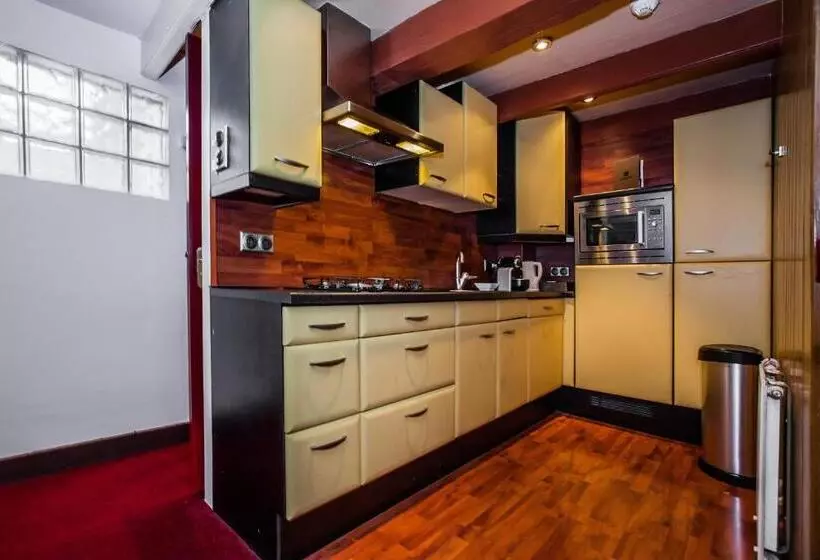 Otel De Vischpoorte, Hartje Deventer En Aan De Ijssel