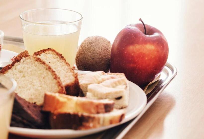 בית מלון כפרי Dei 7