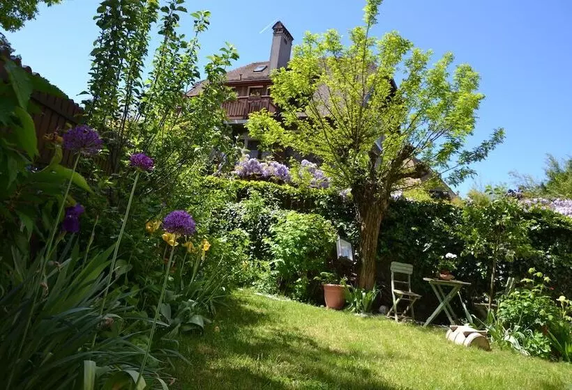 בית מלון כפרי Du Chateau