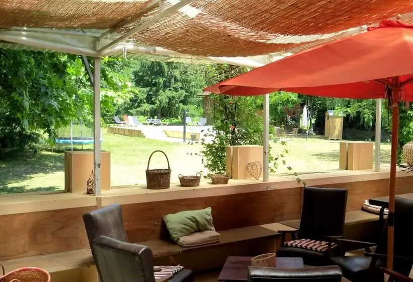 Отель Logis Hôtel Le Clos Pité