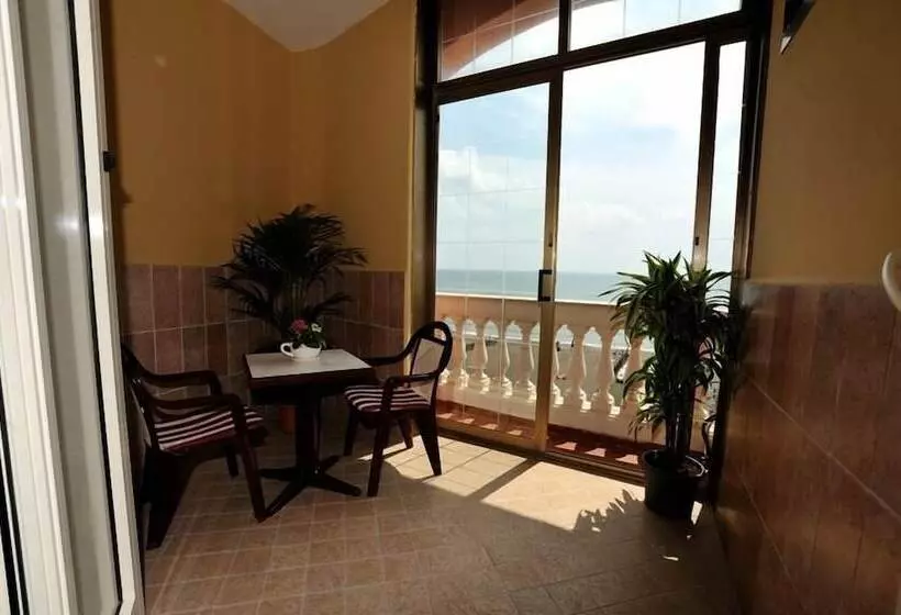 בית מלון כפרי Miramare