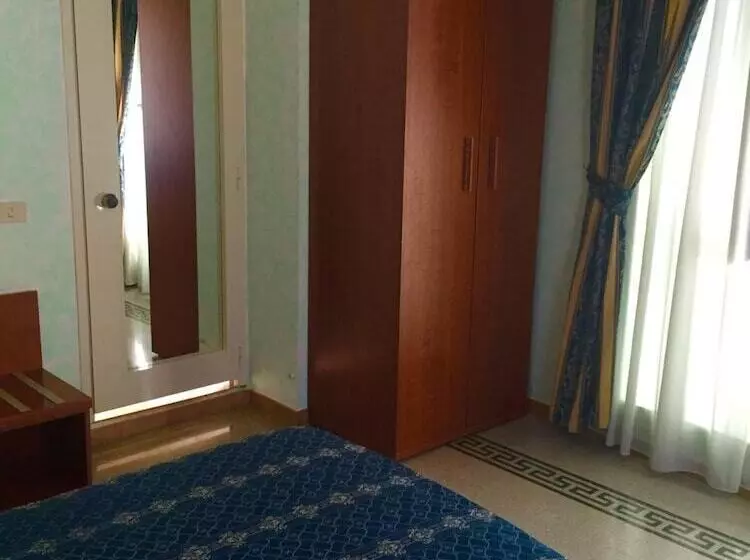 בית מלון כפרי Miramare