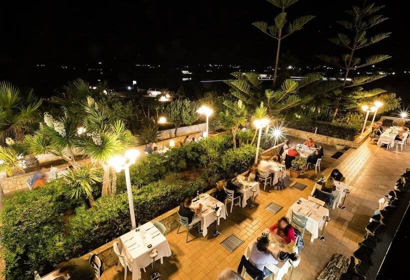 Отель Cavalluccio Marino