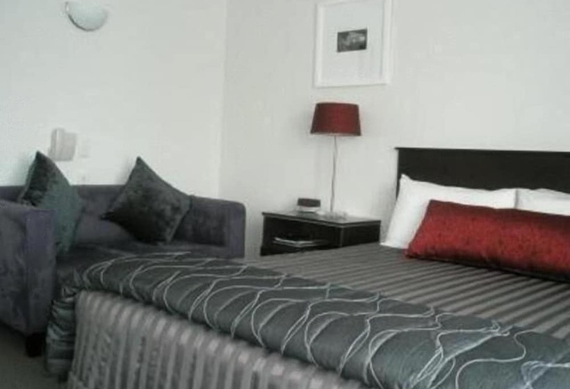 فندق على الطريق Asure 83 By The Sea Motor Lodge