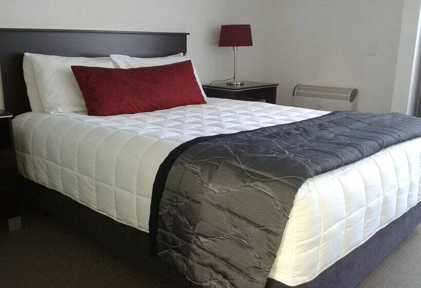 فندق على الطريق Asure 83 By The Sea Motor Lodge