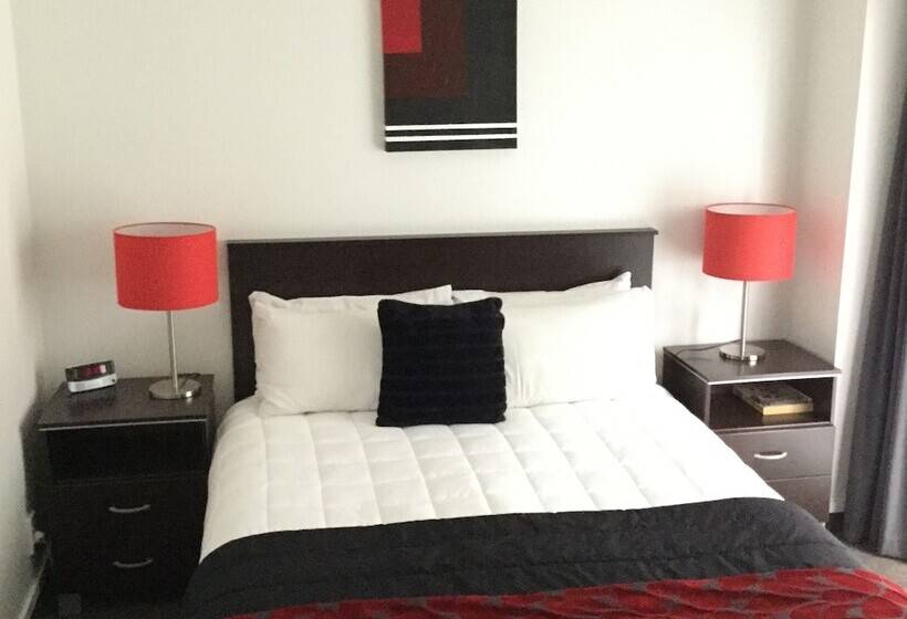 فندق على الطريق Asure 83 By The Sea Motor Lodge