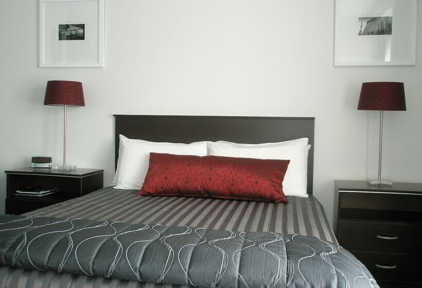 فندق على الطريق Asure 83 By The Sea Motor Lodge