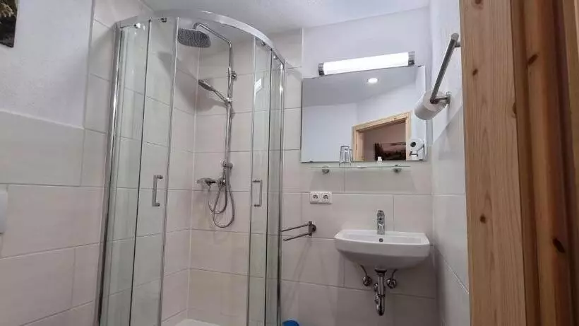 פנסיון Gasthof Zum Rassen