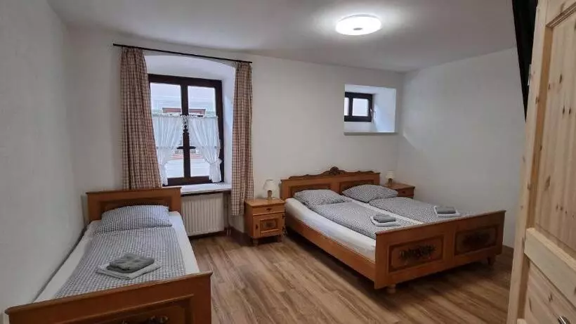 פנסיון Gasthof Zum Rassen