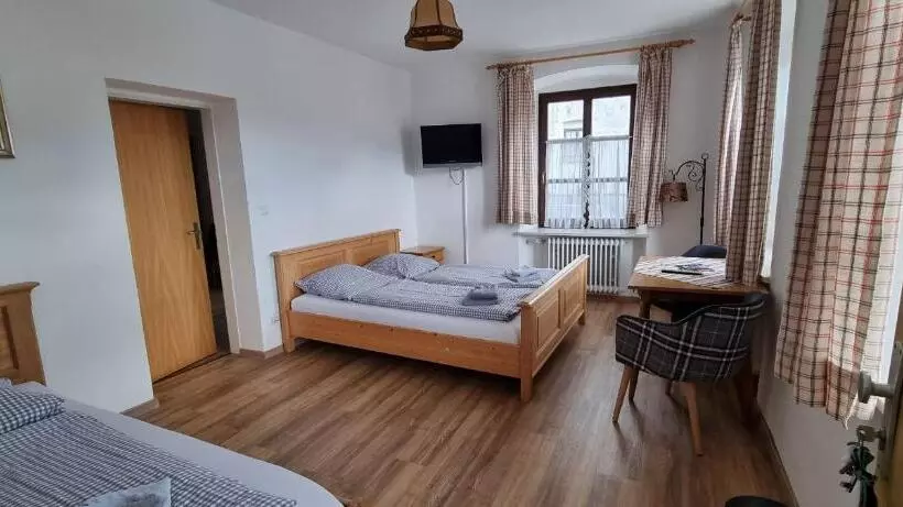 פנסיון Gasthof Zum Rassen