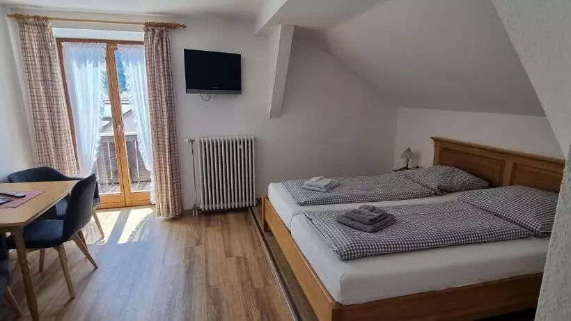 פנסיון Gasthof Zum Rassen