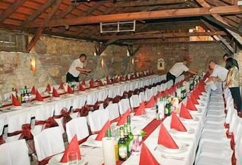 بنسيون Joó Fogadó