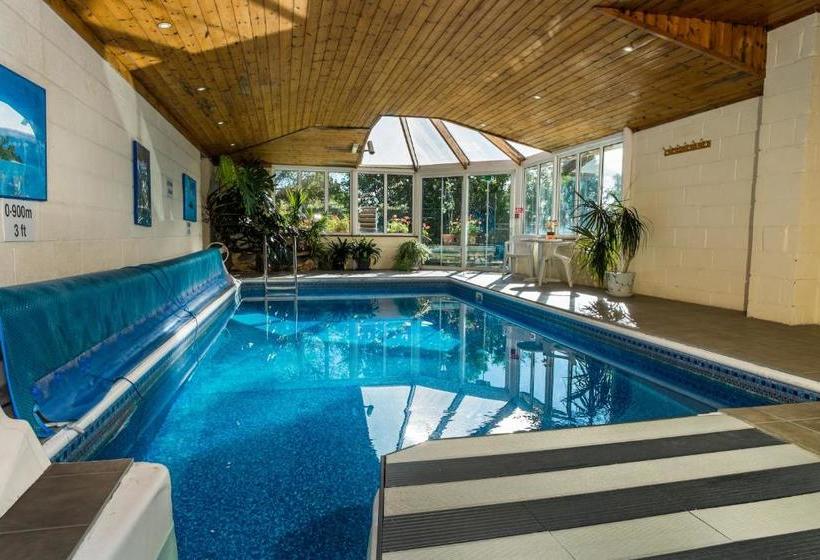 ペンション Southview Guest House And Indoor Pool