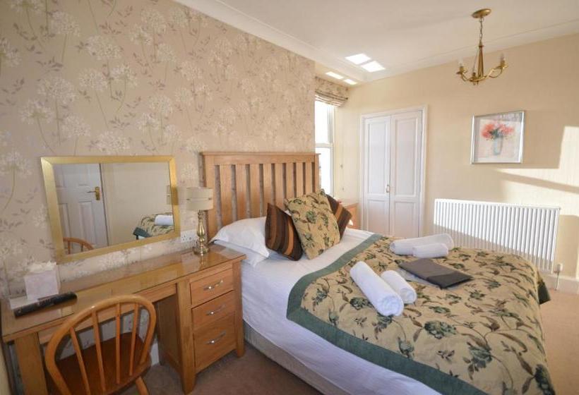 ペンション Southview Guest House And Indoor Pool