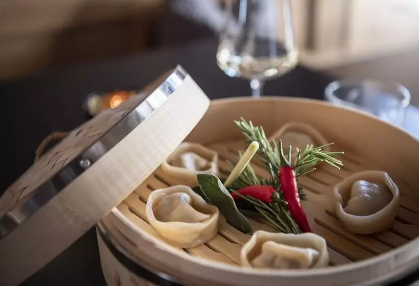 Отель Acadia  Adults Mountain Home