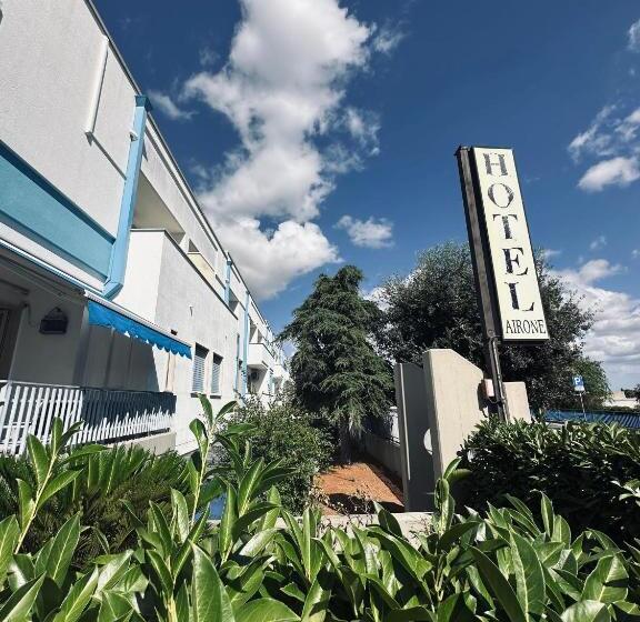 בית מלון כפרי Airone