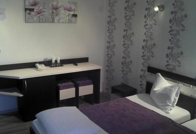 בית מלון כפרי Best