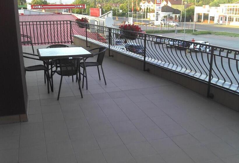 בית מלון כפרי Best