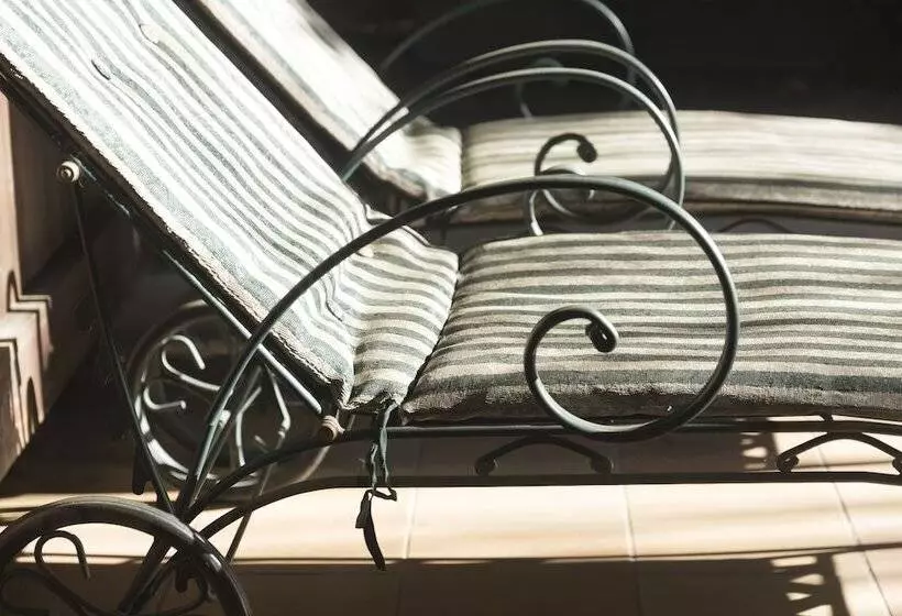 Отель Castel Rundegg