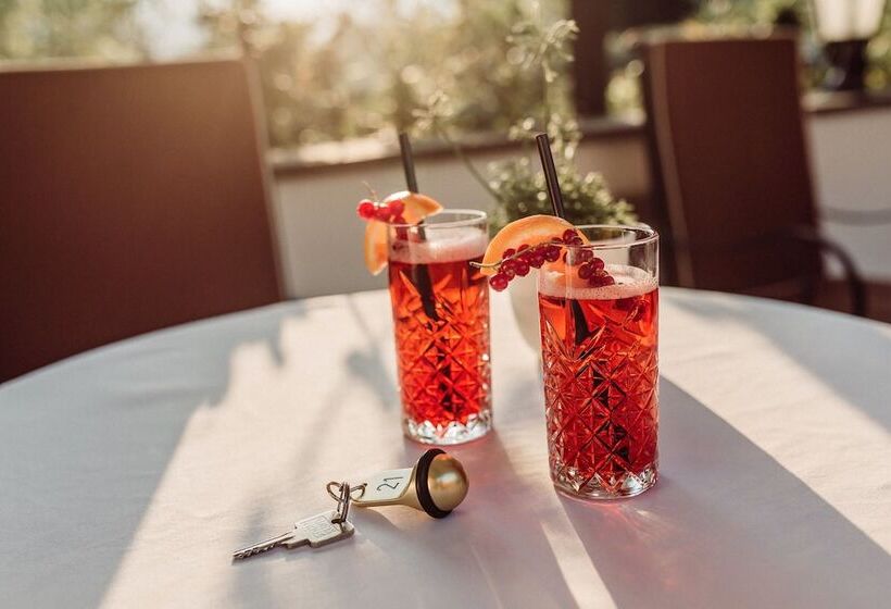 בית מלון כפרי Castel Rundegg