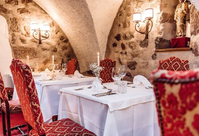 בית מלון כפרי Castel Rundegg