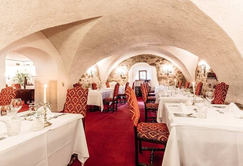 בית מלון כפרי Castel Rundegg