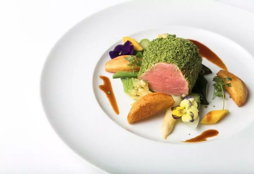 Отель Castel Rundegg