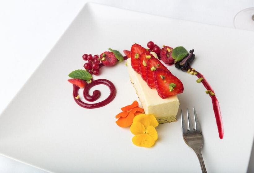 בית מלון כפרי Castel Rundegg