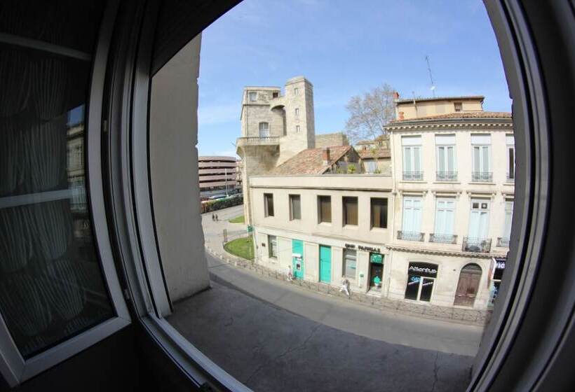 هتل Des Arts, Artisanal Et Independant