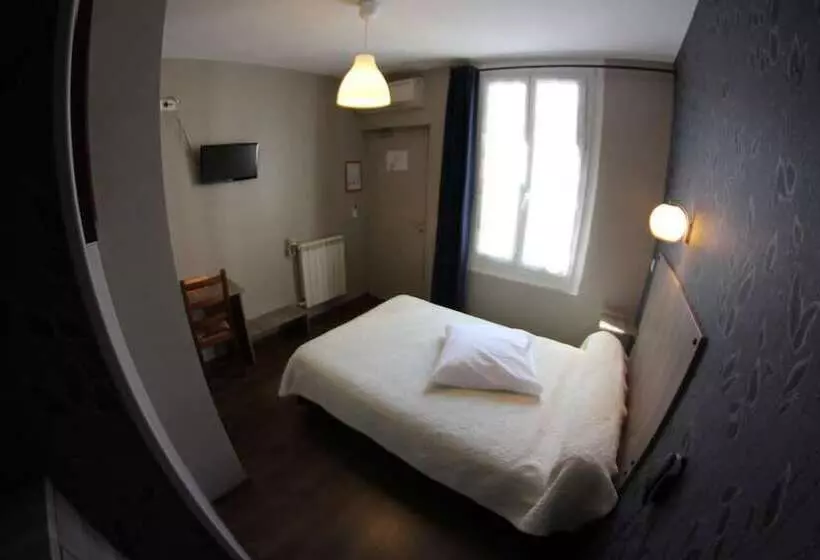 هتل Des Arts, Artisanal Et Independant