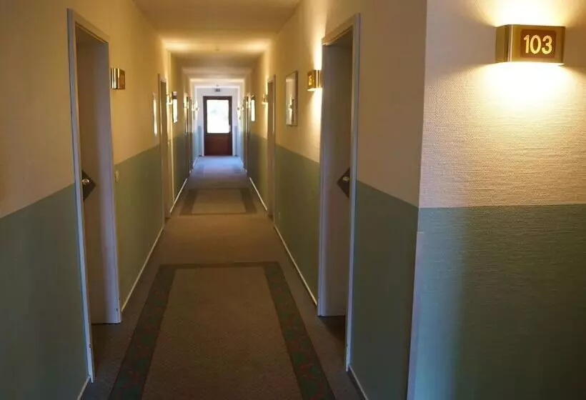 Отель Itm Entrée Glinde Restaurant & Tagungs