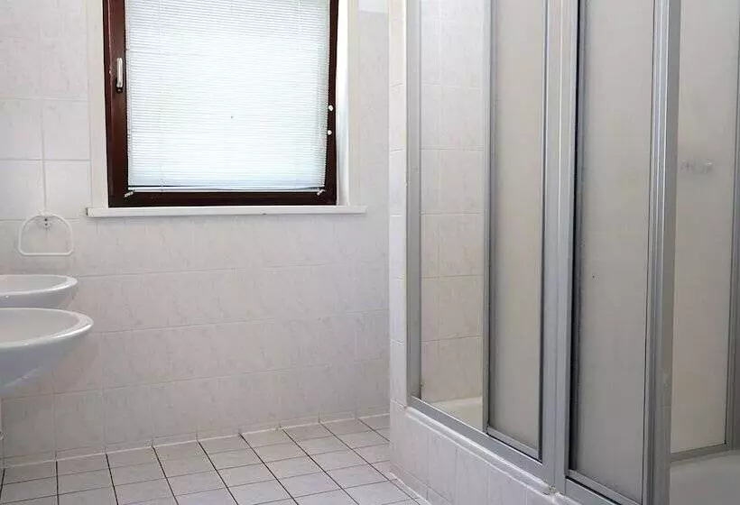 Отель Itm Entrée Glinde Restaurant & Tagungs