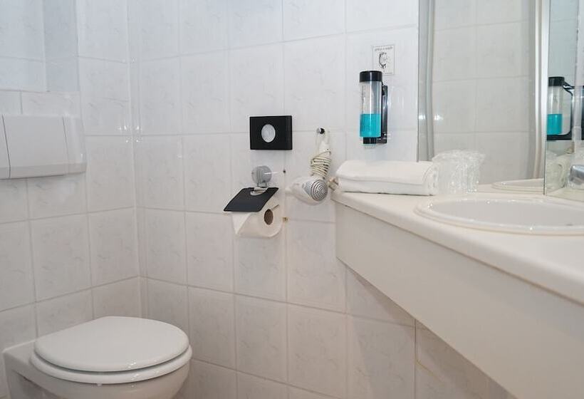 فندق Itm Entrée Glinde Restaurant & Tagungs