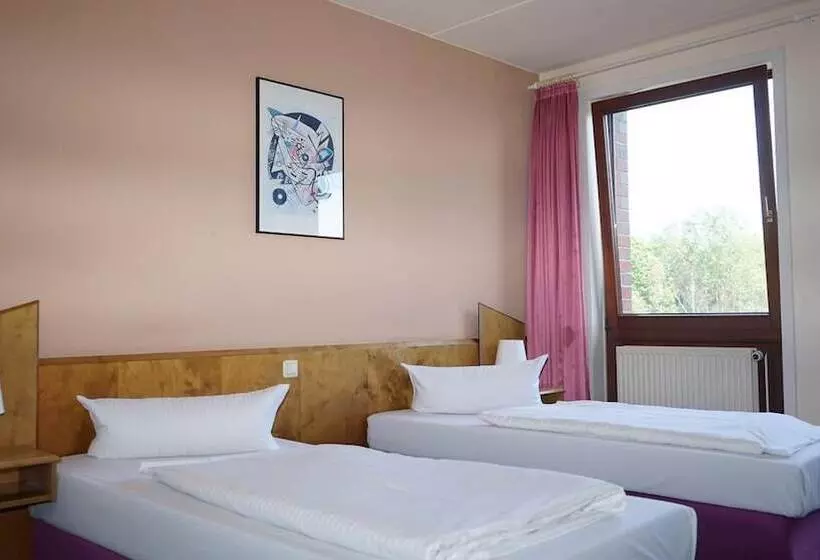 Отель Itm Entrée Glinde Restaurant & Tagungs