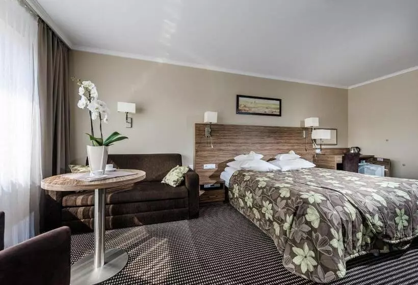 فندق La Siesta & Medical Spa