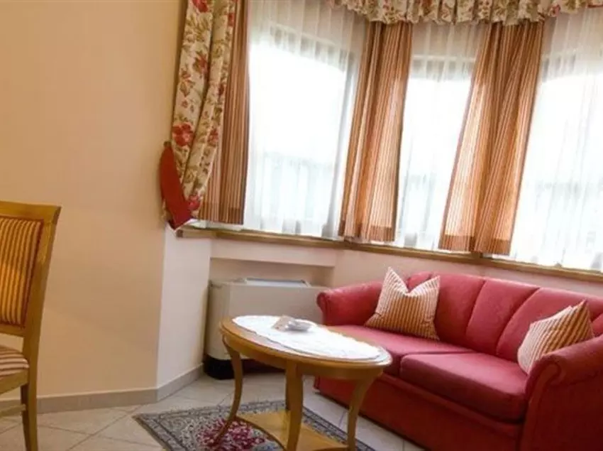 هتل Ristorante Lewald