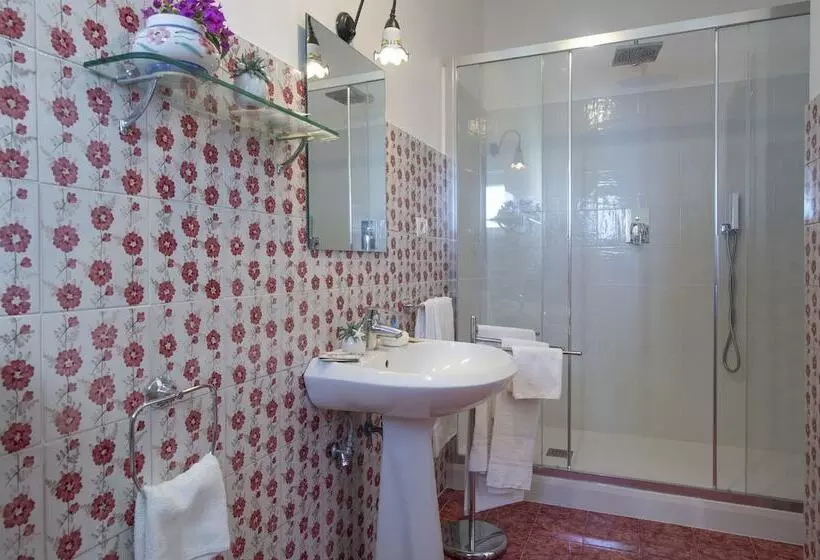 Отель Open Gate