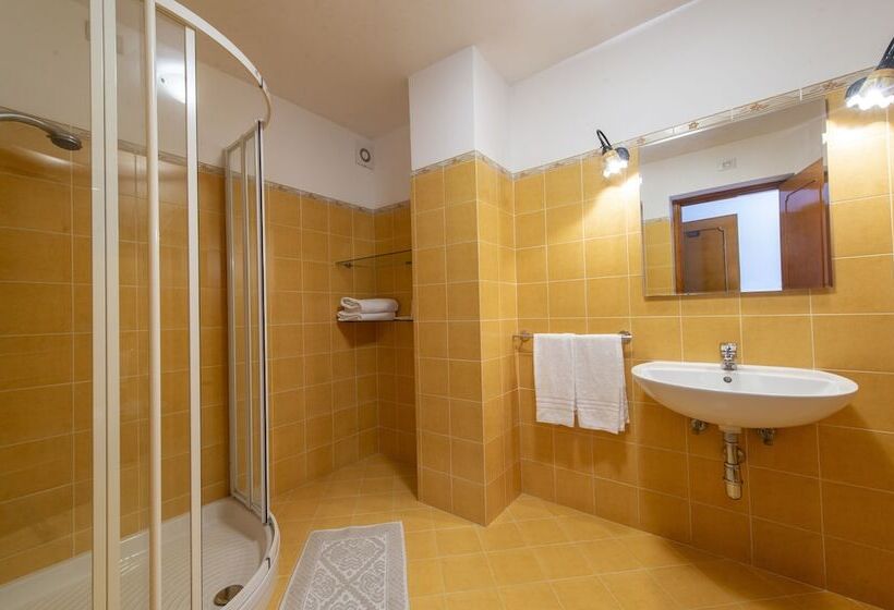 בית מלון כפרי Open Gate