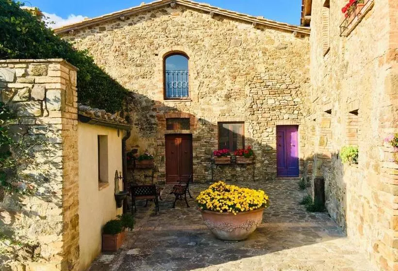 בית מלון כפרי Piombaia