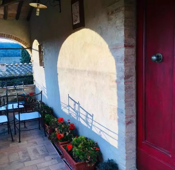 בית מלון כפרי Piombaia