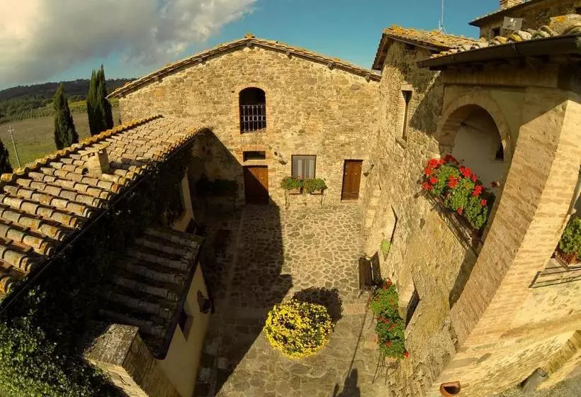 בית מלון כפרי Piombaia