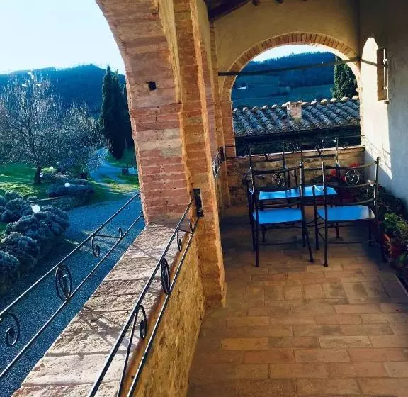 בית מלון כפרי Piombaia