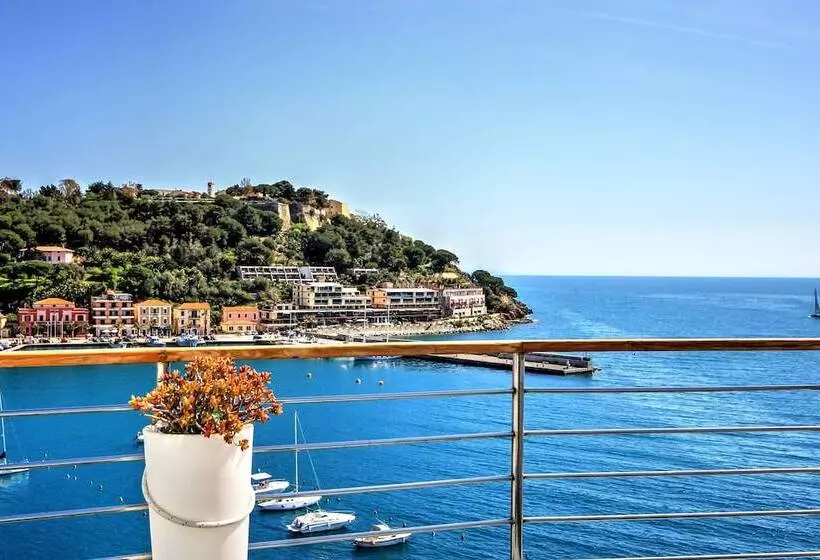 בית מלון כפרי Plaza