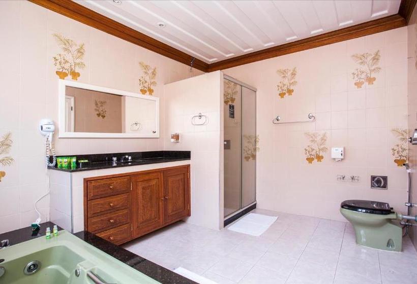 هتل Pousada Palmeira Imperial