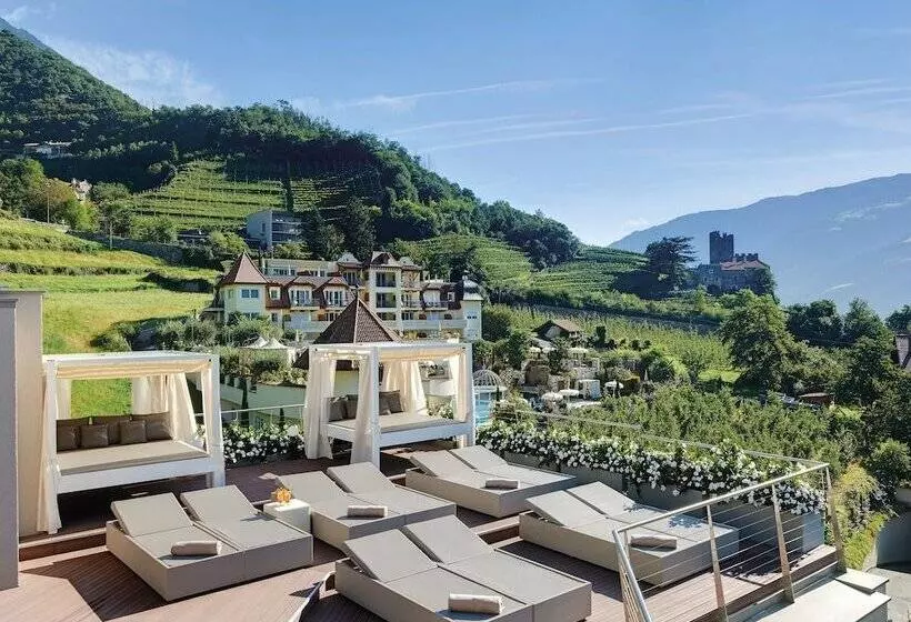 Отель Preidlhof Luxury Dolce Vita Resort