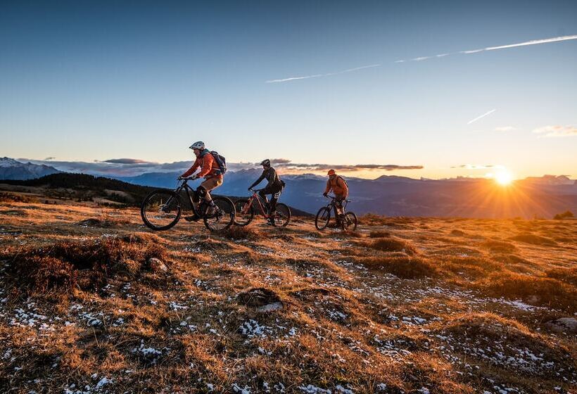 酒店 Preidlhof Luxury Dolce Vita Resort