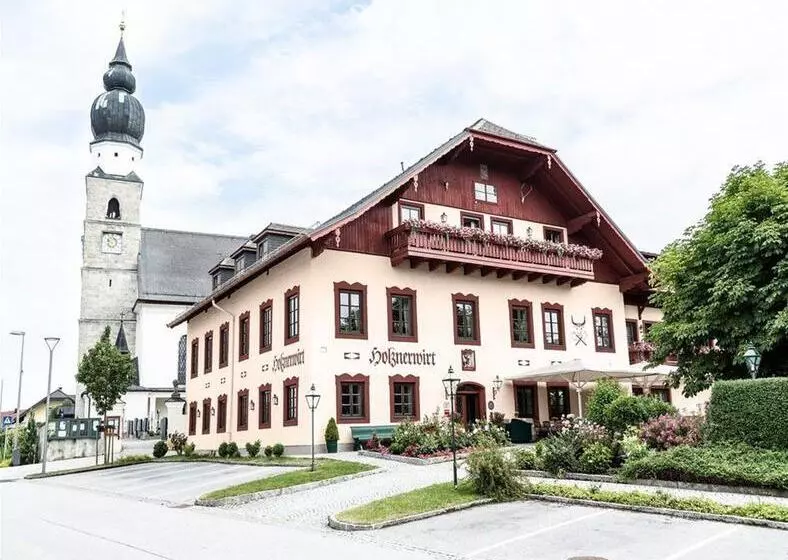 Сельский отель Salzburg Hotel Holznerwirt